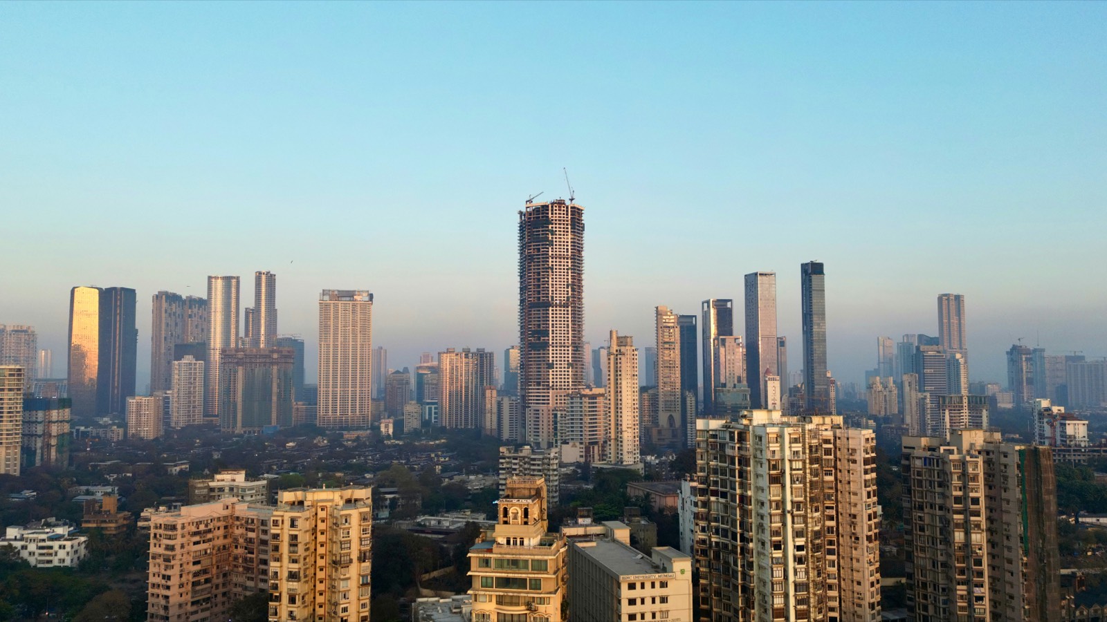 Mumbai skyline along the Worli sea face